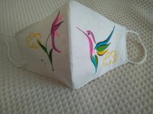 Mascarilla pintada a mano